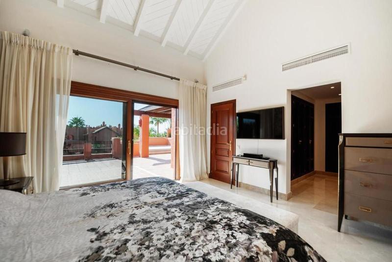 Foto cfee703b-5241-4733-85e2-2b02b5fbe096. Attico con parcheggio piscina in Guadalmansa Estepona