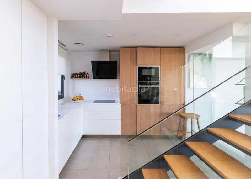 Foto 98bf798e-8452-42e2-a95d-a8922a05764a. Casa a schiera con parcheggio piscina in Cabopino - Artola Marbella