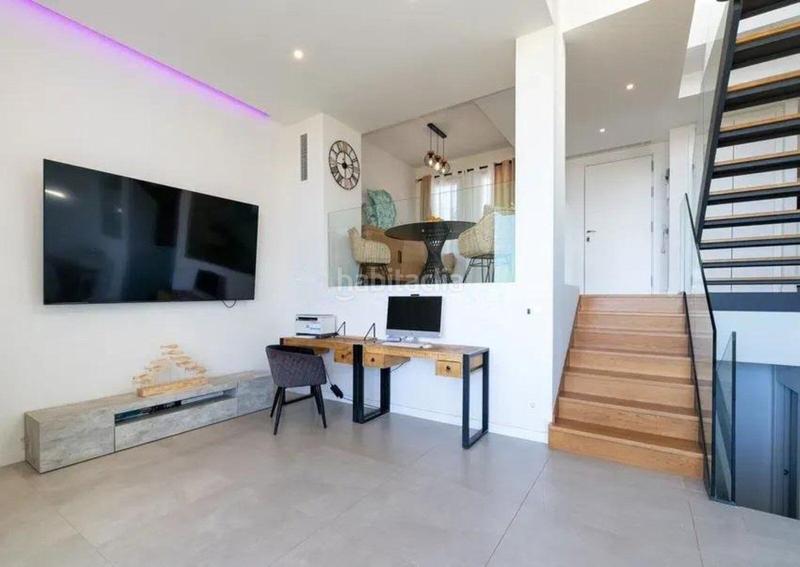 Foto 298dc42e-9b5e-4622-82bb-04ac32062e70. Semi detached house with parking pool in Cabopino - Artola Marbella