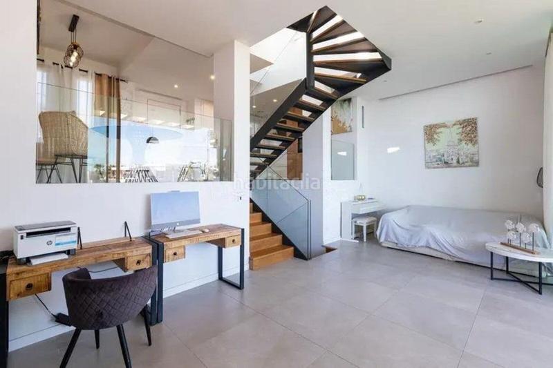 Foto 9eb000f1-fd6c-46e0-9637-b9612d3ef954. Semi detached house with parking pool in Cabopino - Artola Marbella