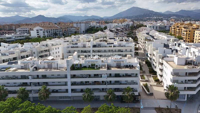 Foto e2cd9eee-4b90-40cb-ac27-c9ab0f0cd28e. Apartment with parking pool in Nueva Alcántara Marbella