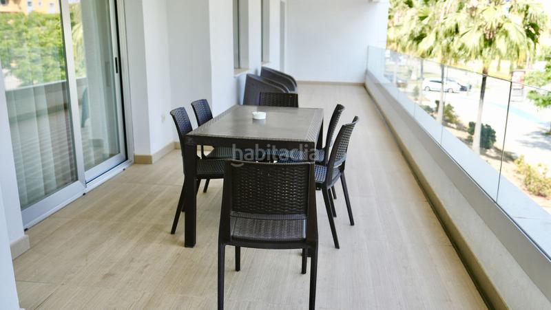 Foto 8f6a59dd-5b3d-4f3b-9158-84184901eaaf. Piccolo appartamento con parcheggio piscina in Nueva Alcántara Marbella