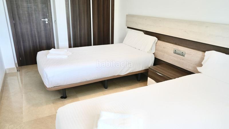 Foto 928d8e9d-eaef-4e25-8448-b52a96bbb33f. Piccolo appartamento con parcheggio piscina in Nueva Alcántara Marbella