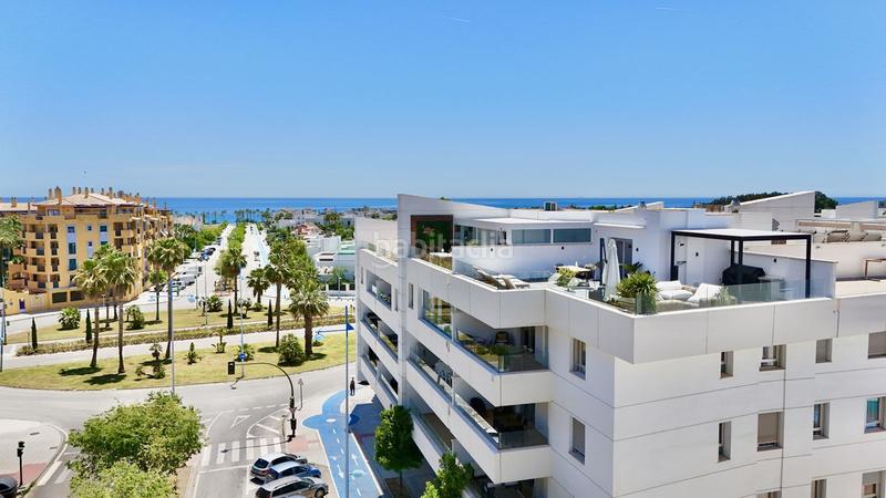 Foto 8c0cb40a-1c55-4455-a3af-3b2552aa7458. Penthouse with parking pool in Nueva Alcántara Marbella