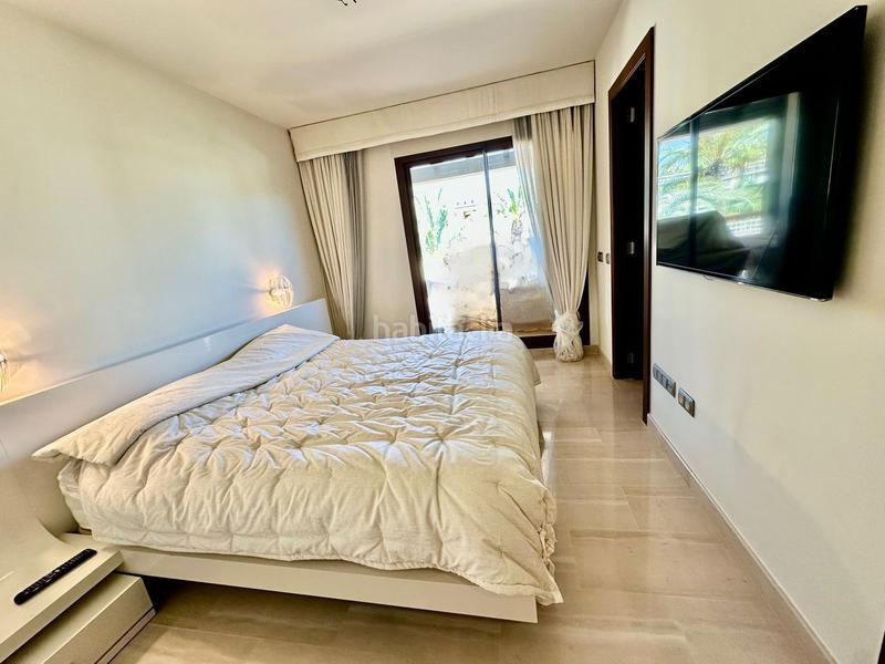 Foto 252c3f02-be0e-4a20-b738-27a6e167ad67. Duplex in Nueva Andalucía centro Marbella