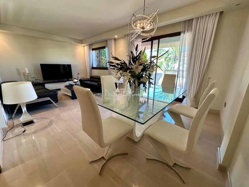 Foto cd001c3a-631c-4806-a734-1921e91367d7. Duplex in Nueva Andalucía centro Marbella