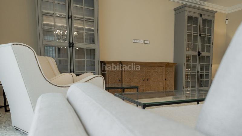 Foto cfdf47bd-abfe-4d09-bdf8-fb615ed77fa6. Chalet mit parking pool in Los Flamingos Benahavís