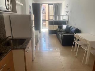 Lloguer Estudi  Carrer de lope de vega 98. Estudio amueblado poblenou