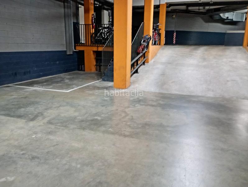 Foto ac95f670-f5a5-40e8-b227-174cf81b8b49. Affitto posto auto in carrer de fluvià 107 in Provençals del Poblenou Barcelona