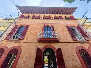 Building in El Terreno. Palma de mallorcahotel
