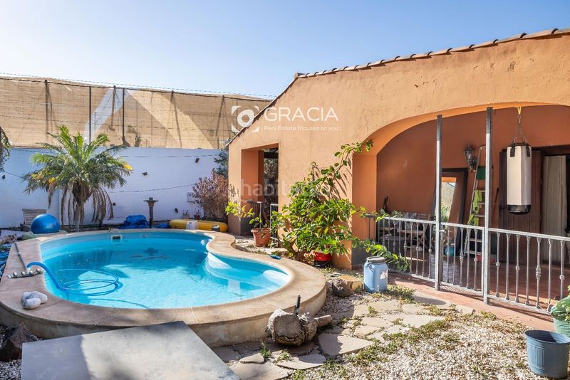Foto a5590b70-6f4d-406f-823d-5dd1e5d3d4fe. Xalet amb aparcament piscina a Costa del Silencio Arona