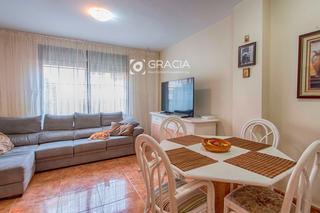 Casa adosada en El Médano. Pareado en zona residencial en el médano