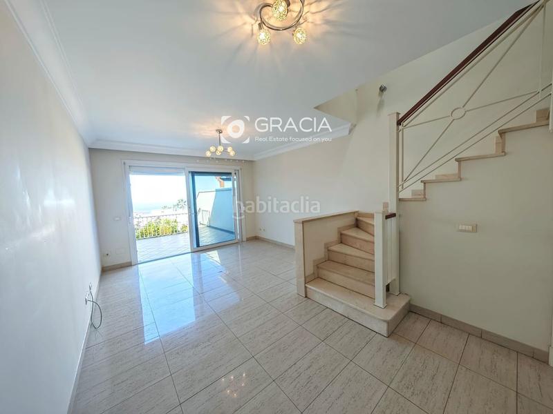 Foto 2a84098f-5d69-4b53-8fbd-9bad8cb17803. Reihenhaus mit parking in Chayofa Arona