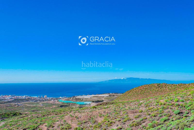 Foto 8a9d4d08-a938-4461-a827-3aed629a4a12. Reihenhaus mit parking in Chayofa Arona