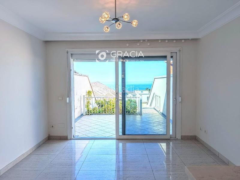 Foto d69af02f-1709-4040-9556-53d959f90583. Reihenhaus mit parking in Chayofa Arona