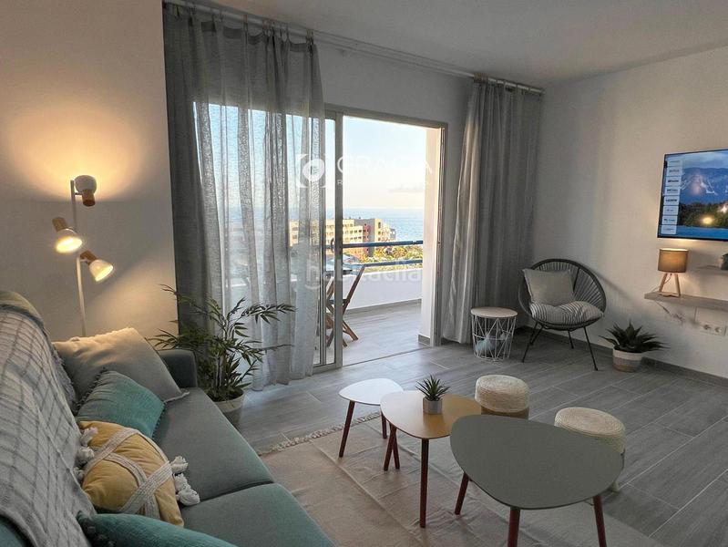 Foto c3ef7192-d04d-4045-855d-4aeadb995058. Piso apartamento 1 dormitorio, gran terraza y vistas al mar y a la gomera en Adeje