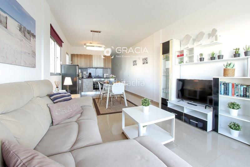 Foto ec9778e4-fb24-4ee8-8153-3c1079295568. Etagenwohnung mit pool in Callao Salvaje - Playa Paraíso Adeje