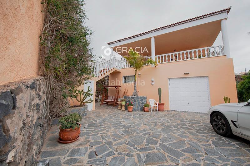 Foto 8326045a-c8b7-49c4-9592-536b568acbee. Haus mit parking in Tijoco Bajo Adeje