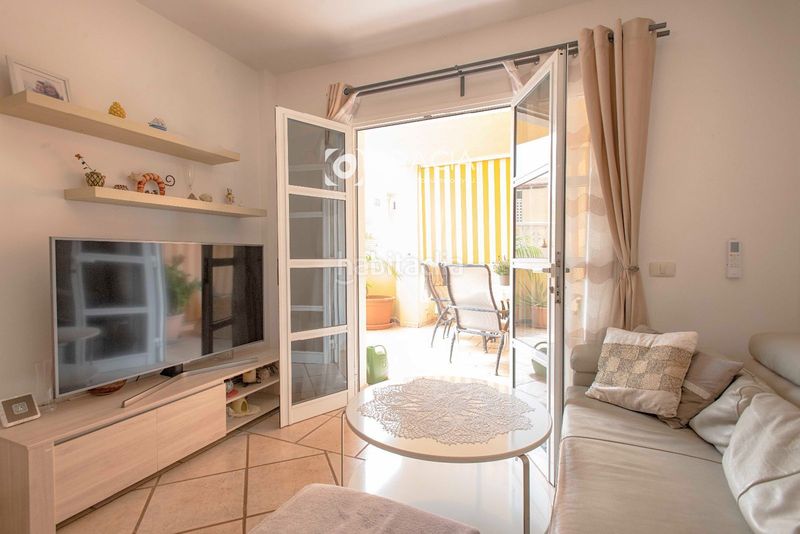 Foto 69309541-7a53-4314-b1d3-5fc179fcbd99. Pis amb aparcament piscina a Playa de Fañabé Adeje