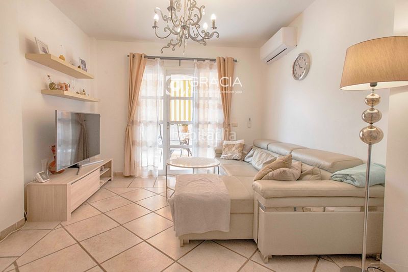 Foto 942a451f-8bdb-47d0-90de-ff8dd54e11cd. Pis amb aparcament piscina a Playa de Fañabé Adeje