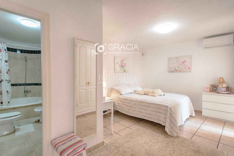 Foto d4d7e145-2578-403d-96b9-fa4cc2f7a58e. Pis amb aparcament piscina a Playa de Fañabé Adeje