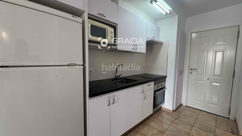 Foto adf33865-4b20-4d11-8251-f2c827668cc3. Estudi amb aparcament piscina a Los Cristianos Arona
