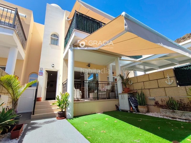 Foto bff1b07b-e38a-4f5f-a976-bef43a15e71d. Casa adossada amb piscina a Palm - Mar Arona