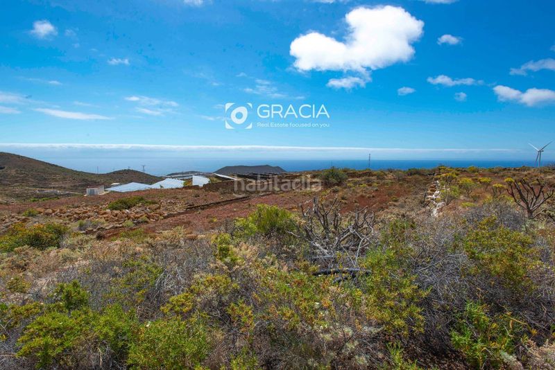 Foto b79640f5-7e3f-4a64-b26f-e1f8b734a6a0. Finca rústica a Arico