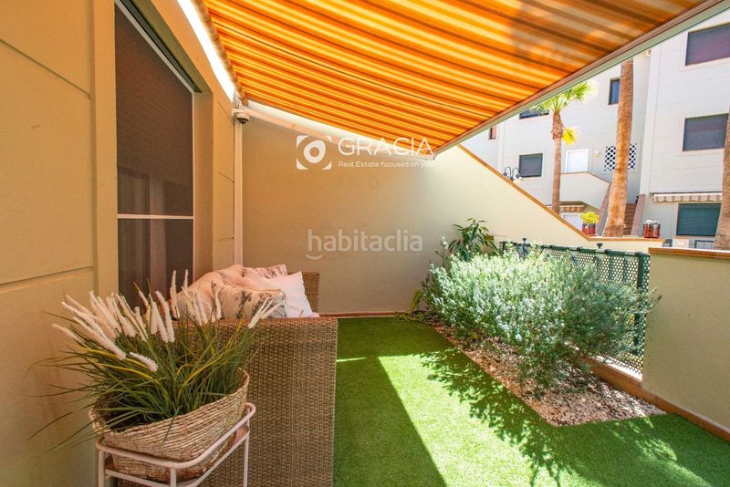 Foto 40db6699-7e2c-4ca7-ab1d-73703edb99bd. Casa adossada amb aparcament piscina a Playa del Duque Adeje
