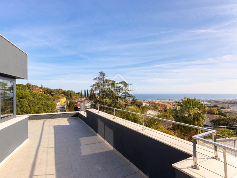Foto 2a54063e-ad0f-4e34-b5a2-19d9d21fe4f8. Chalet casa de lujo de obra nueva con 4 dormitorios en venta , barcelona en Vilassar de Dalt