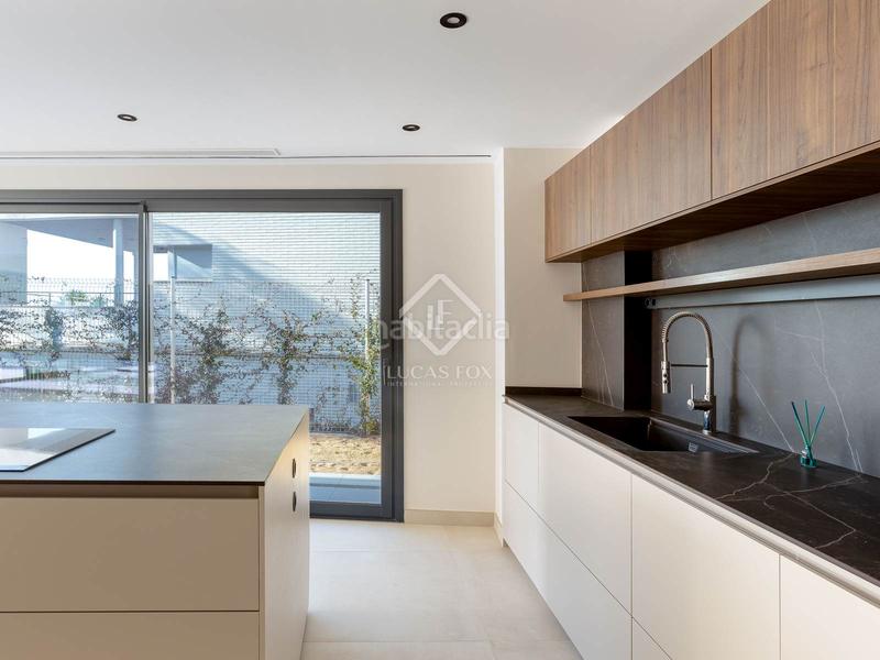 Foto 2b282c2c-a5bb-442a-9024-5566cb03a21c. Chalet casa de lujo de obra nueva con 4 dormitorios en venta , barcelona en Vilassar de Dalt
