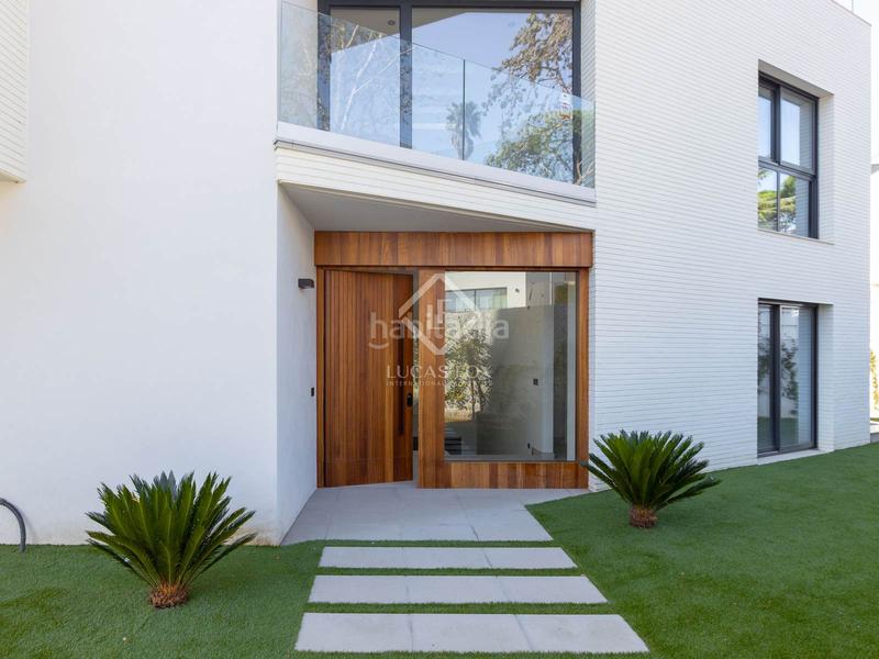 Foto b4f2e920-b037-4d56-b433-fc28d105254c. Chalet casa de lujo de obra nueva con 4 dormitorios en venta , barcelona en Vilassar de Dalt