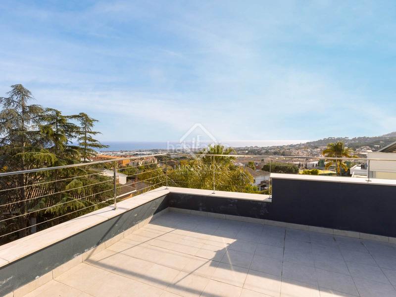 Foto be0220fd-0737-4c3a-a5b3-471e9cf1a8a9. Chalet casa de lujo de obra nueva con 4 dormitorios en venta , barcelona en Vilassar de Dalt