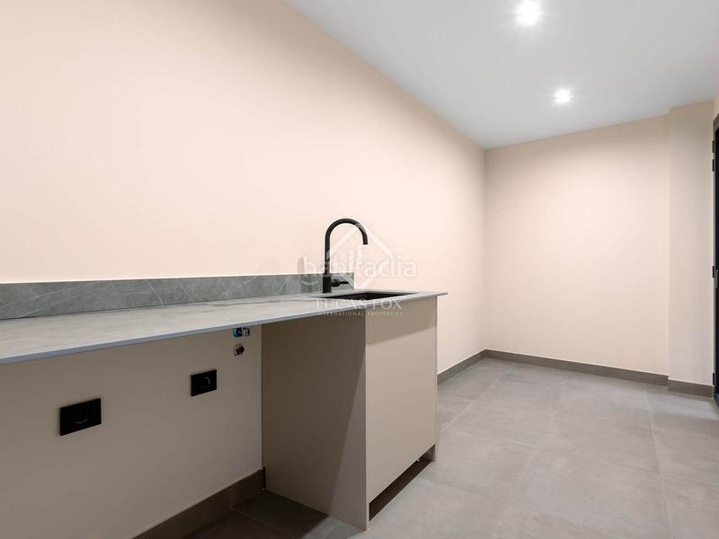 Foto eeb6d6cd-e5ba-41e9-85c3-085d9500c7e5. Chalet casa de lujo de obra nueva con 4 dormitorios en venta , barcelona en Vilassar de Dalt