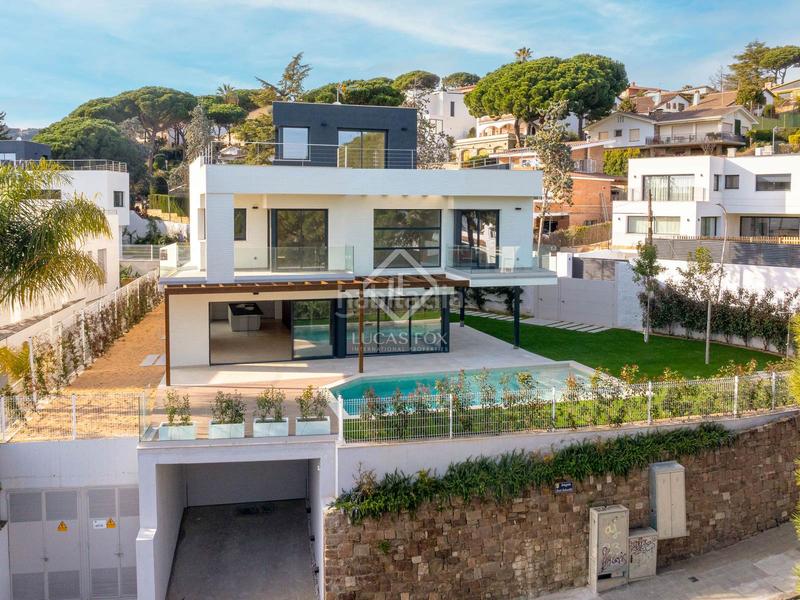 Foto fc3e1a44-b982-400e-be1f-e301cfb55af6. Chalet casa de lujo de obra nueva con 4 dormitorios en venta , barcelona en Vilassar de Dalt
