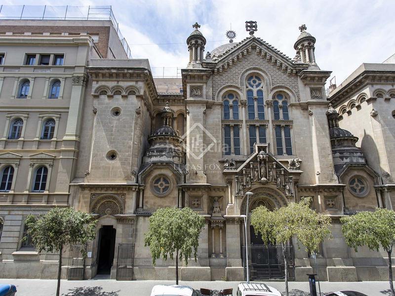 Foto b3b8d13b-3846-43d0-b82f-274e97949bb6. Piso espectacular piso de 3 dormitorios en planta principal en venta en el eixample derecho en Barcelona