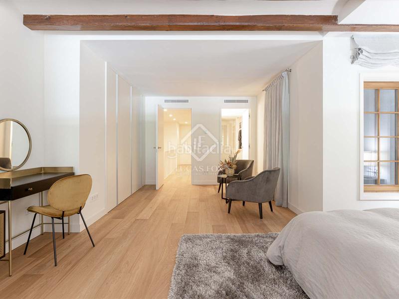 Foto 17e67363-1559-4772-bee2-91a2d7fdeeef. Piso bonito piso dúplex con jardínpatio en venta en eixample derecho, en Barcelona