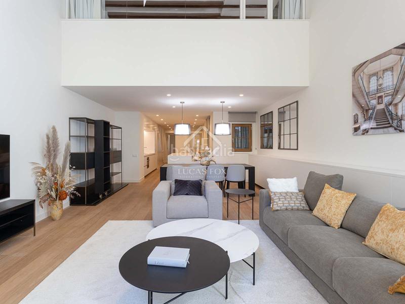 Foto 79313928-dfd8-4346-a15e-9a08110fa7f9. Piso bonito piso dúplex con jardínpatio en venta en eixample derecho, en Barcelona