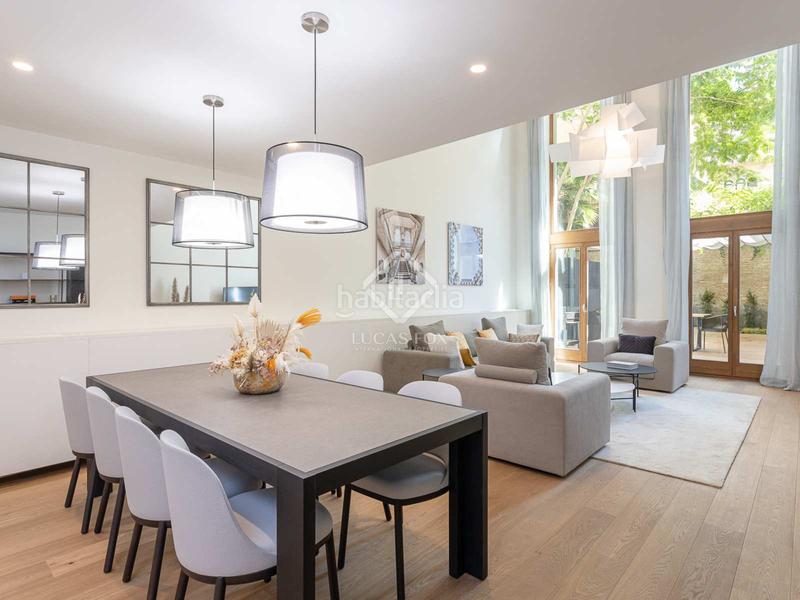 Foto a3d5f1c0-4dd9-4409-8fa5-d804781e4cdc. Piso bonito piso dúplex con jardínpatio en venta en eixample derecho, en Barcelona