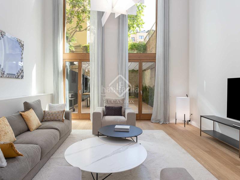 Foto d58c3192-296e-439a-806f-4fbd8ba3dabb. Piso bonito piso dúplex con jardínpatio en venta en eixample derecho, en Barcelona