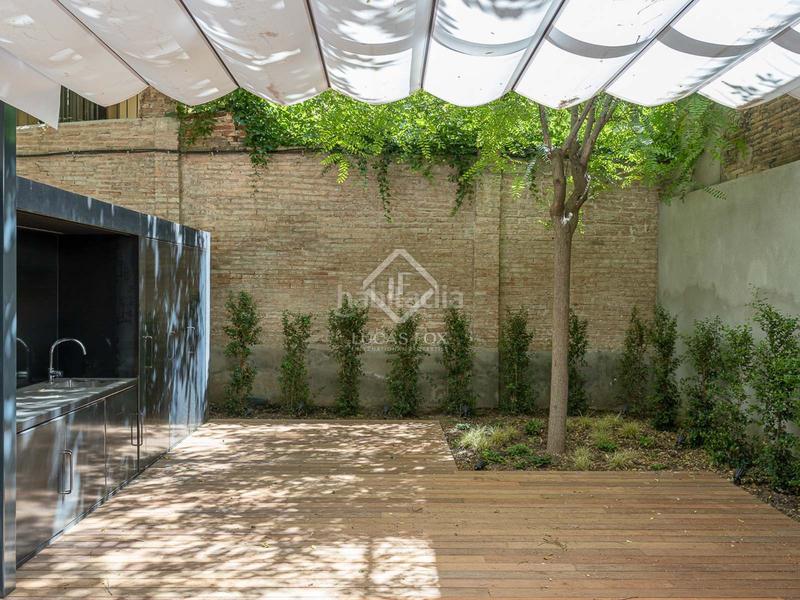 Foto dffc896d-3023-4e98-b5dd-6028d8823ee6. Piso bonito piso dúplex con jardínpatio en venta en eixample derecho, en Barcelona