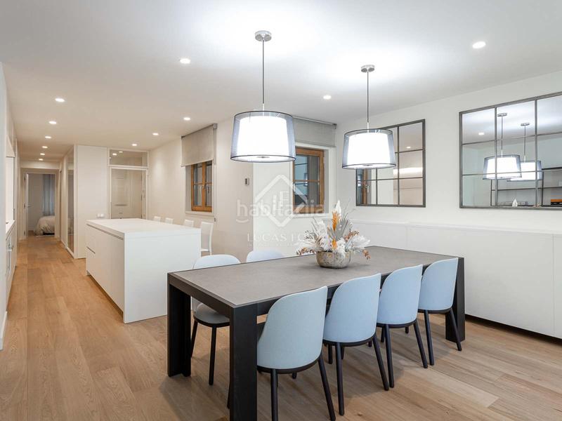 Foto ff046b73-0e10-482b-89a2-5590fd35b60a. Piso bonito piso dúplex con jardínpatio en venta en eixample derecho, en Barcelona