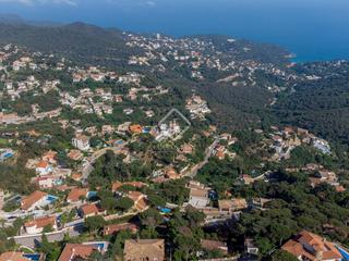 Finca rústica a Serra Brava. Parcela en excelentes condiciones en venta en lloret de mar