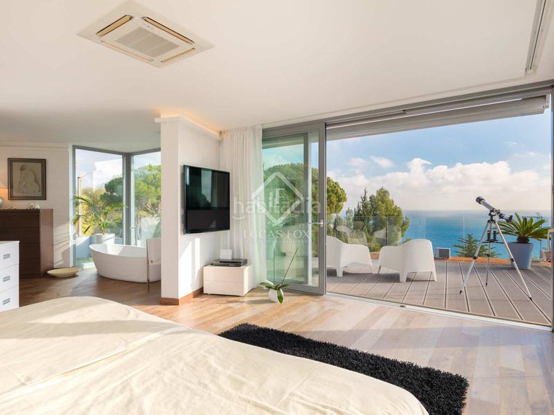 Foto 75bd05ed-8cf0-4869-b531-2231a4a8ef01. Chalet con riscaldamento parcheggio piscina in Santa Maria de Llorell Tossa de Mar