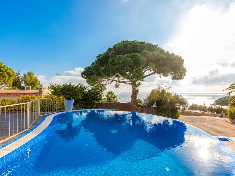 Foto e6952141-3990-4ad9-8b96-c49689cd1cec. Chalet con riscaldamento parcheggio piscina in Santa Maria de Llorell Tossa de Mar