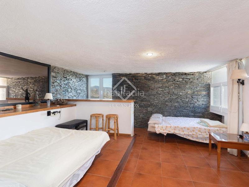 Foto 0dc4f2a0-fc53-4784-9e8c-caed6a5e8537. Xalet amb calefacció aparcament piscina a Port de la Selva (El)