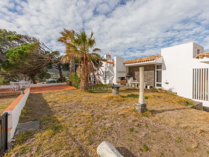 Foto 49834f93-ca2b-4093-a70d-b93d9f3b584e. Xalet amb calefacció aparcament piscina a Port de la Selva (El)