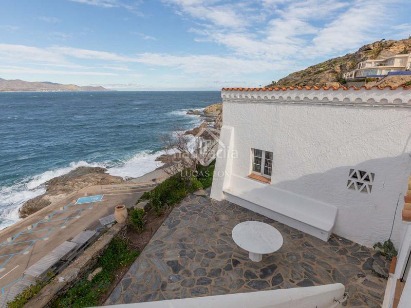 Foto 8d919317-ef9f-4eb5-9f41-260bb3eb59cd. Xalet amb calefacció aparcament piscina a Port de la Selva (El)