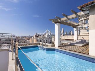 Àtic a Dreta de l´Eixample. Ático en excelentes condiciones con 3 dormitorios y 209 m de ter