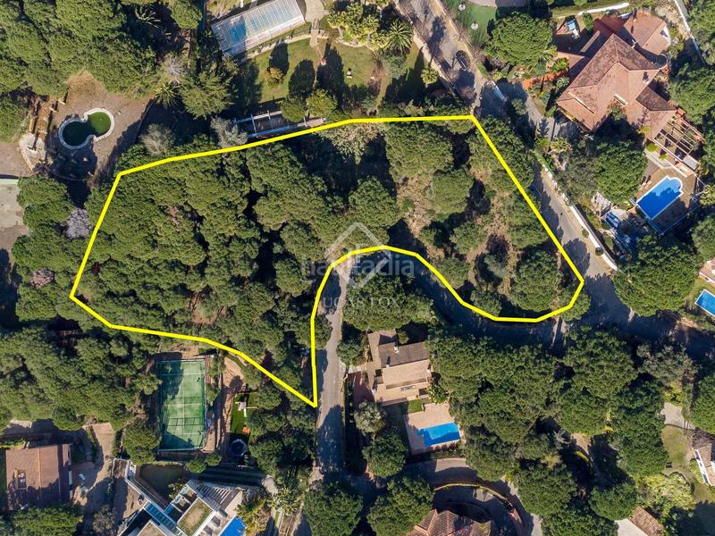 Foto 181233d2-4514-48a8-a6f6-5f5abd8f1852. Rural plot in Montgoda Lloret de Mar